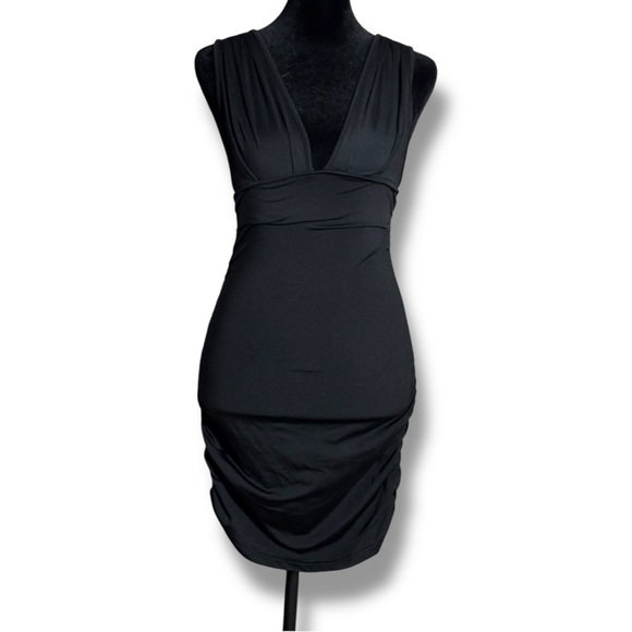 Unbranded Dresses & Skirts - Unbranded Stretchy and Rouched on Sides Stylish Black V-Neck Bodycon Dress